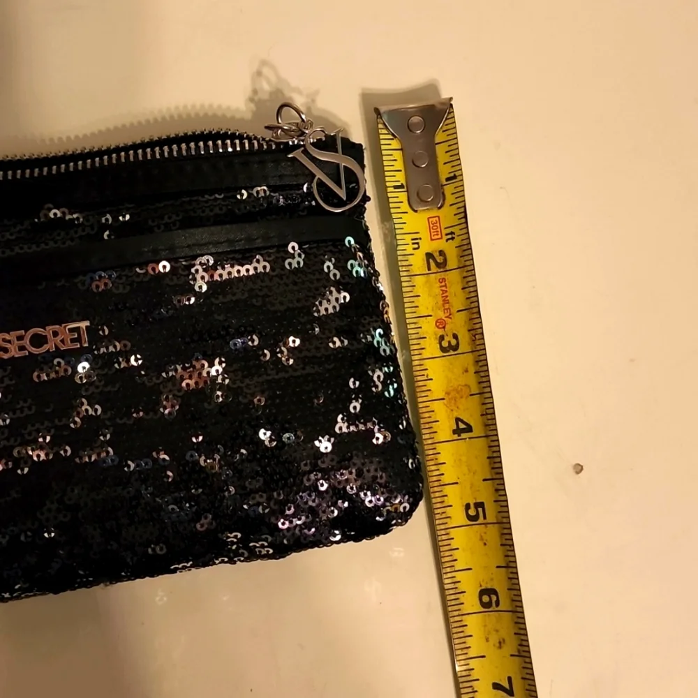 Victoria's Secret Sparkley Makeup Bag Cosmetic Bag with FREE Ring - Picture 7 of 8